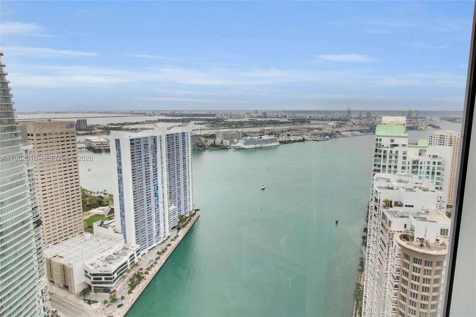 ICONBRICKELL CONDO NO 1 - 465 Brickell Ave, Miami, FL 33131 | Picture 1