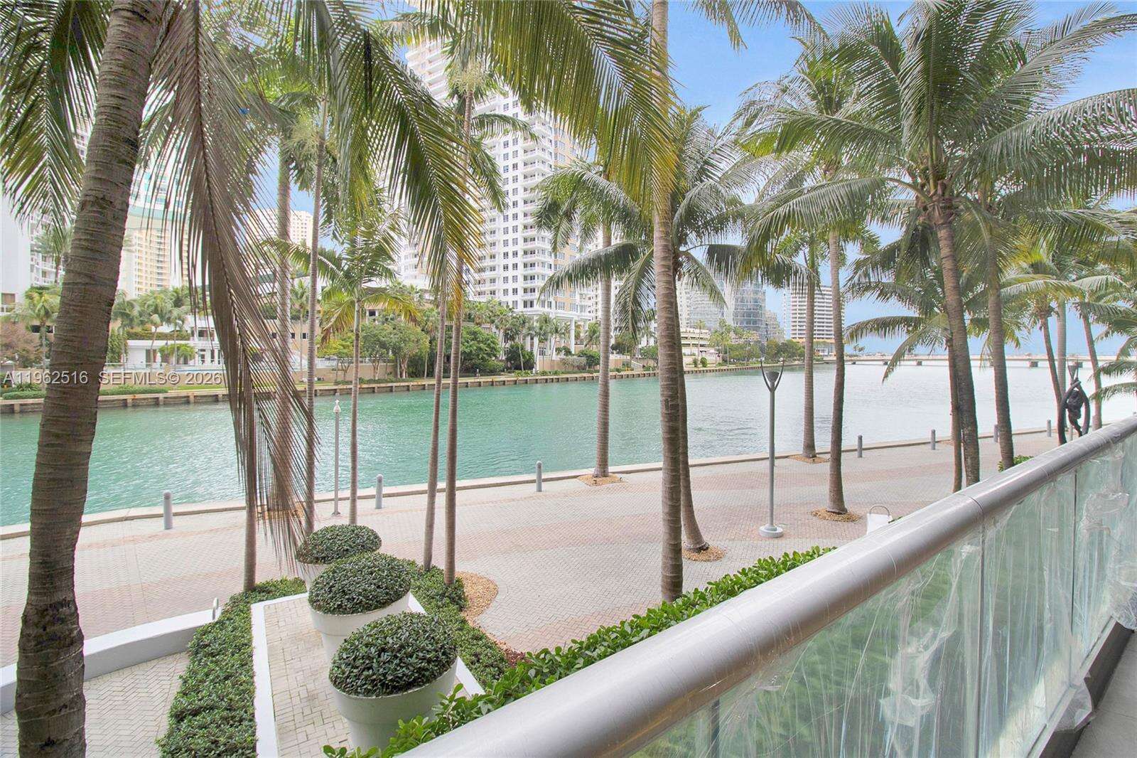 ICONBRICKELL CONDO NO 1 - 465 Brickell Ave, Miami, FL 33131 | Picture 13