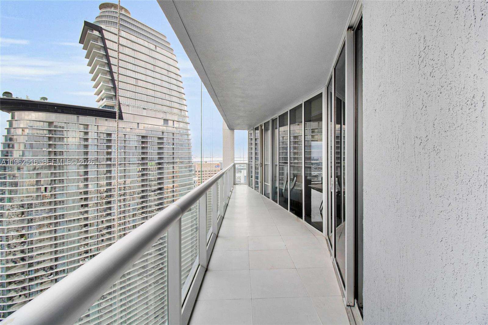 ICONBRICKELL CONDO NO 1 - 465 Brickell Ave, Miami, FL 33131 | Picture 14