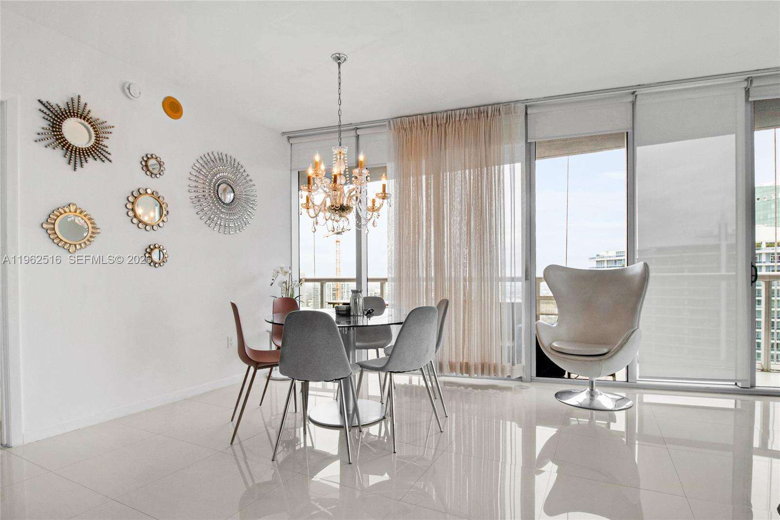 ICONBRICKELL CONDO NO 1 - 465 Brickell Ave, Miami, FL 33131 | Picture 18
