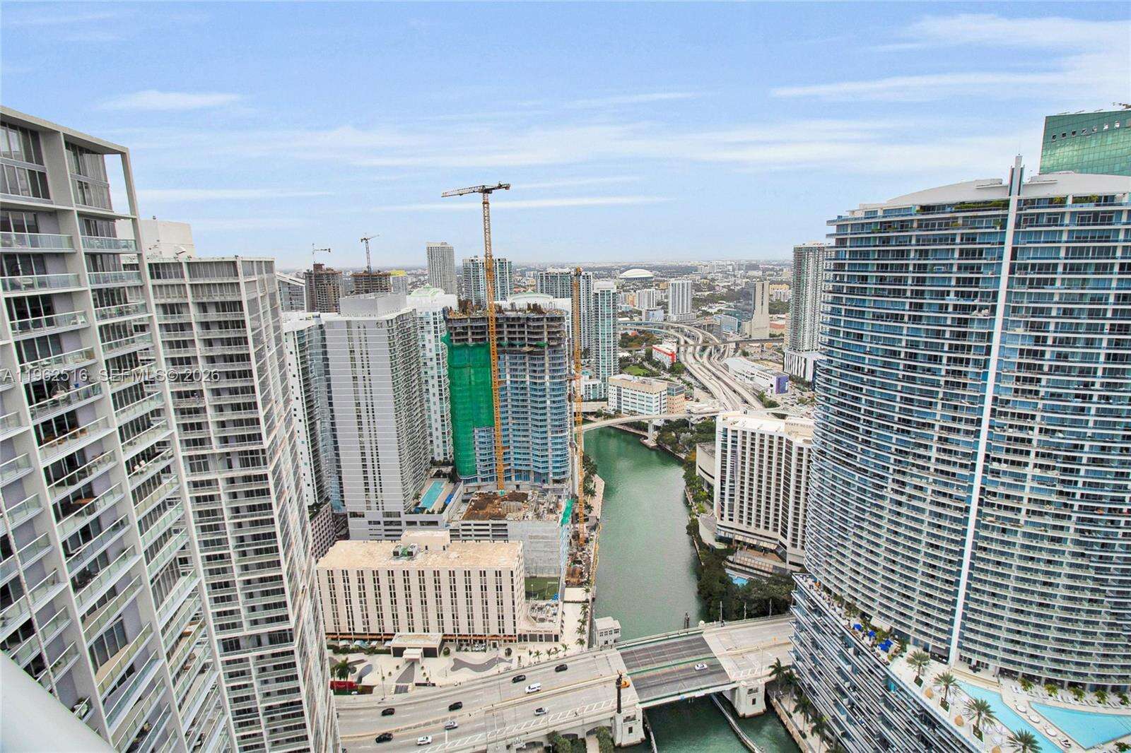 ICONBRICKELL CONDO NO 1 - 465 Brickell Ave, Miami, FL 33131 | Picture 3