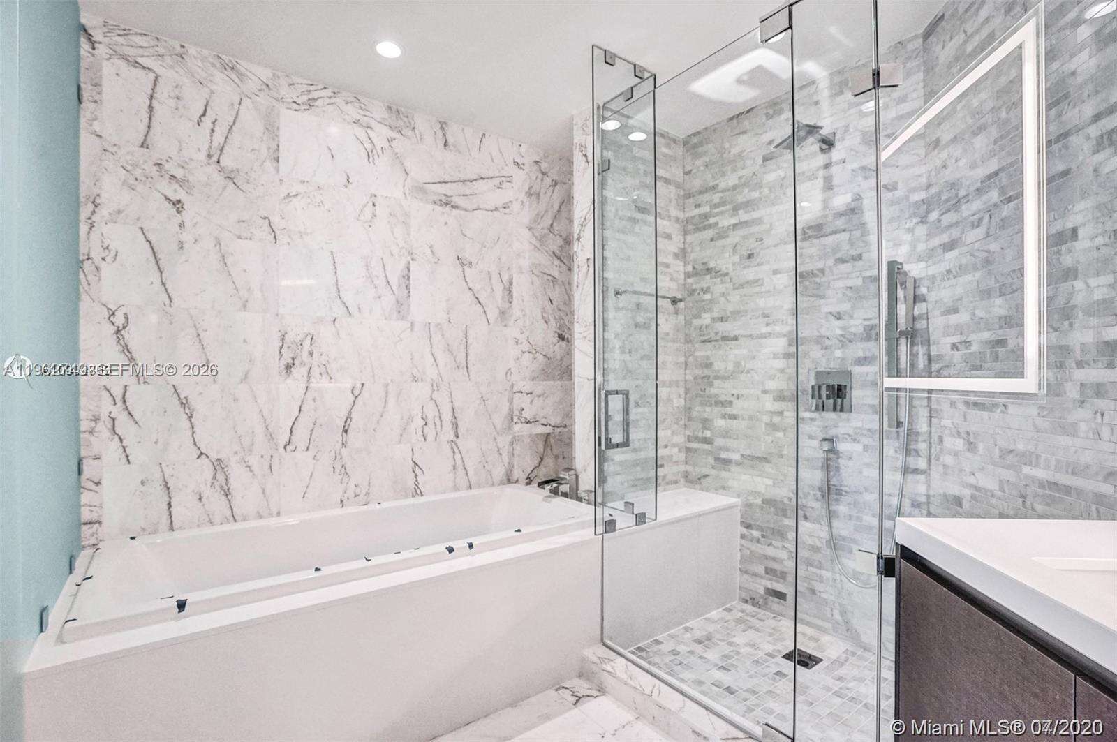 PARAMOUNT MIAMI WORLDCENTER - 851 1 Ave, Miami, FL 33132 | Picture 61