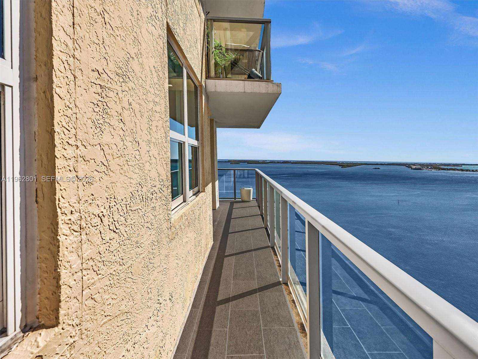 THE MARK ON BRICKELL - 1155 Brickell Bay Dr, Miami, FL 33131 | Picture 18