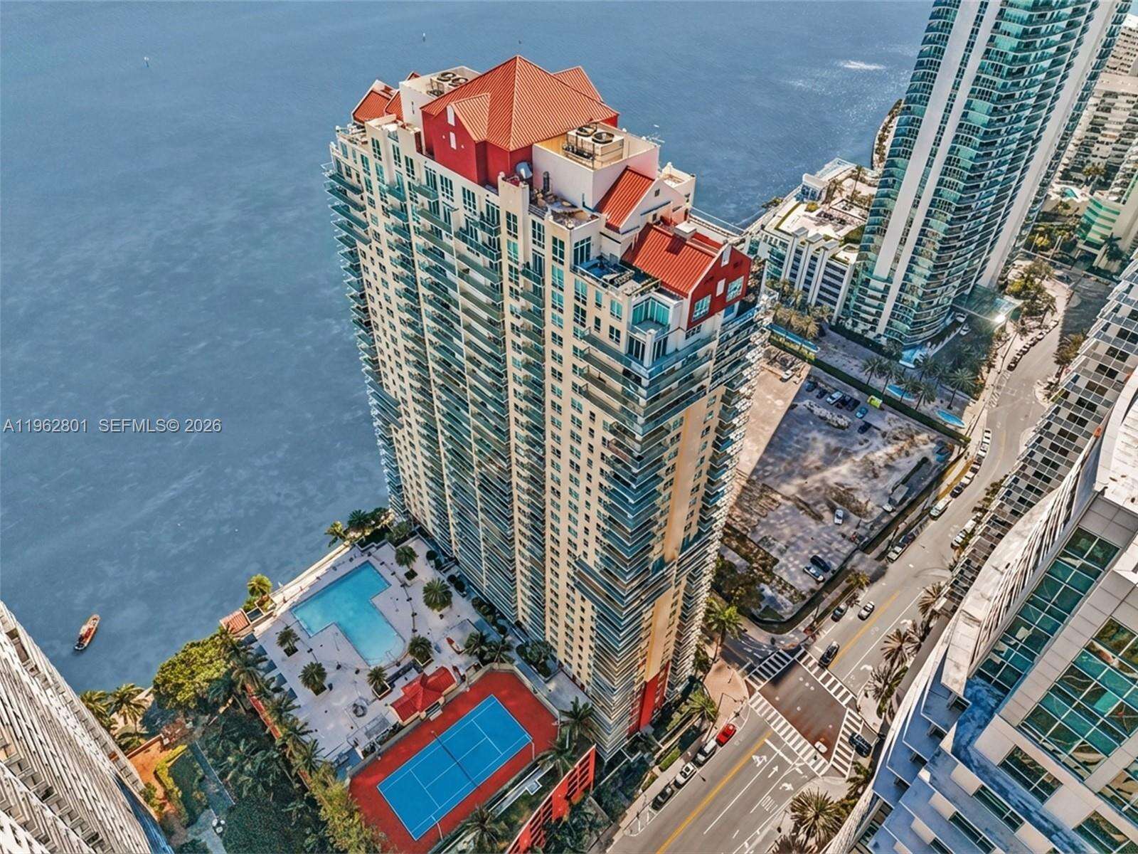 THE MARK ON BRICKELL - 1155 Brickell Bay Dr, Miami, FL 33131 | Picture 19