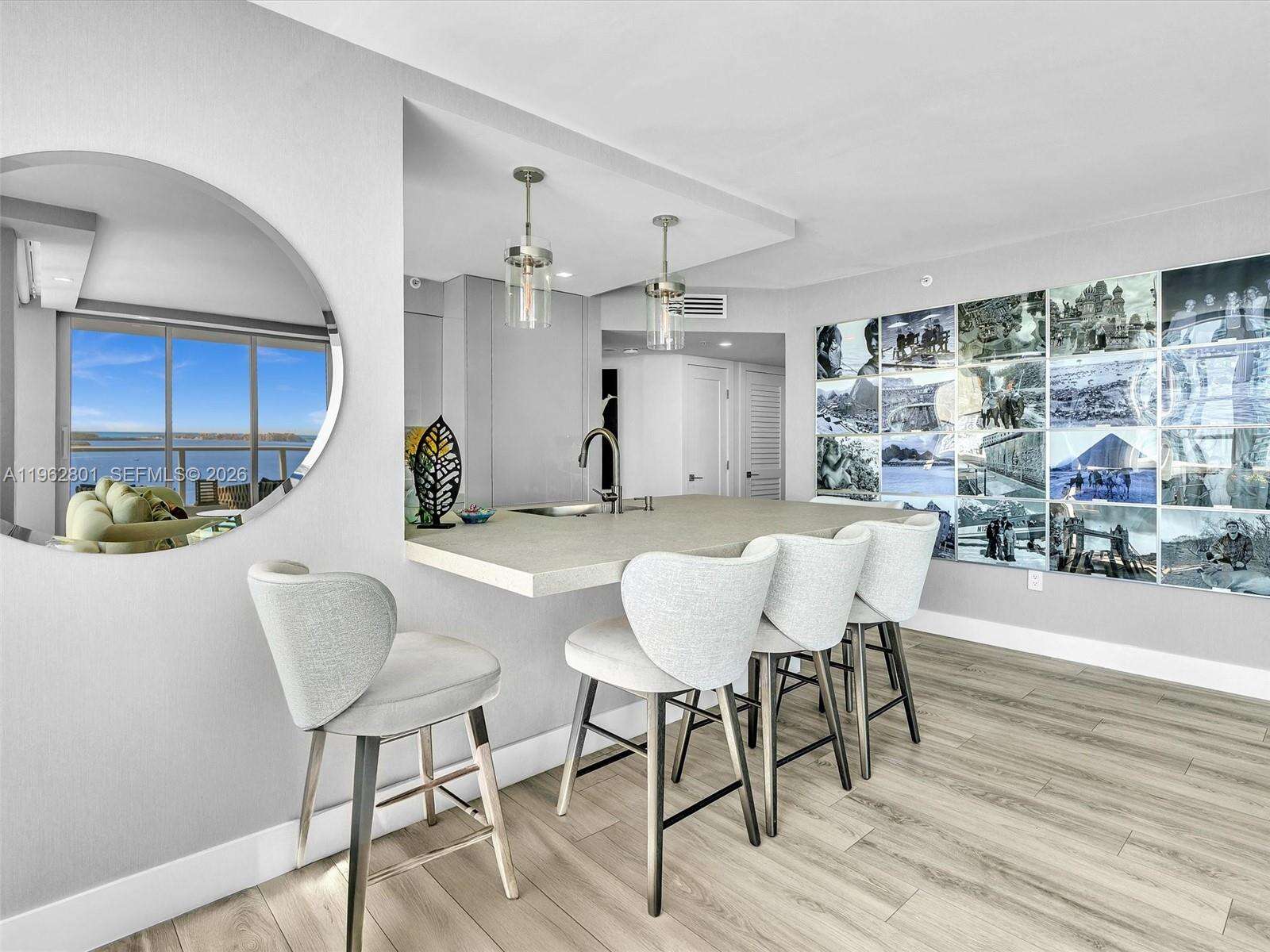 THE MARK ON BRICKELL - 1155 Brickell Bay Dr, Miami, FL 33131 | Picture 10