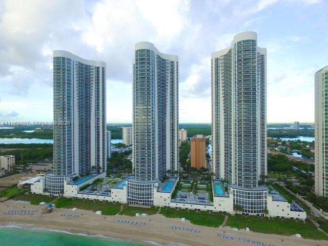 TDR TOWER I - 16001 Collins Ave, Sunny Isles Beach, FL 33160 | Picture 1