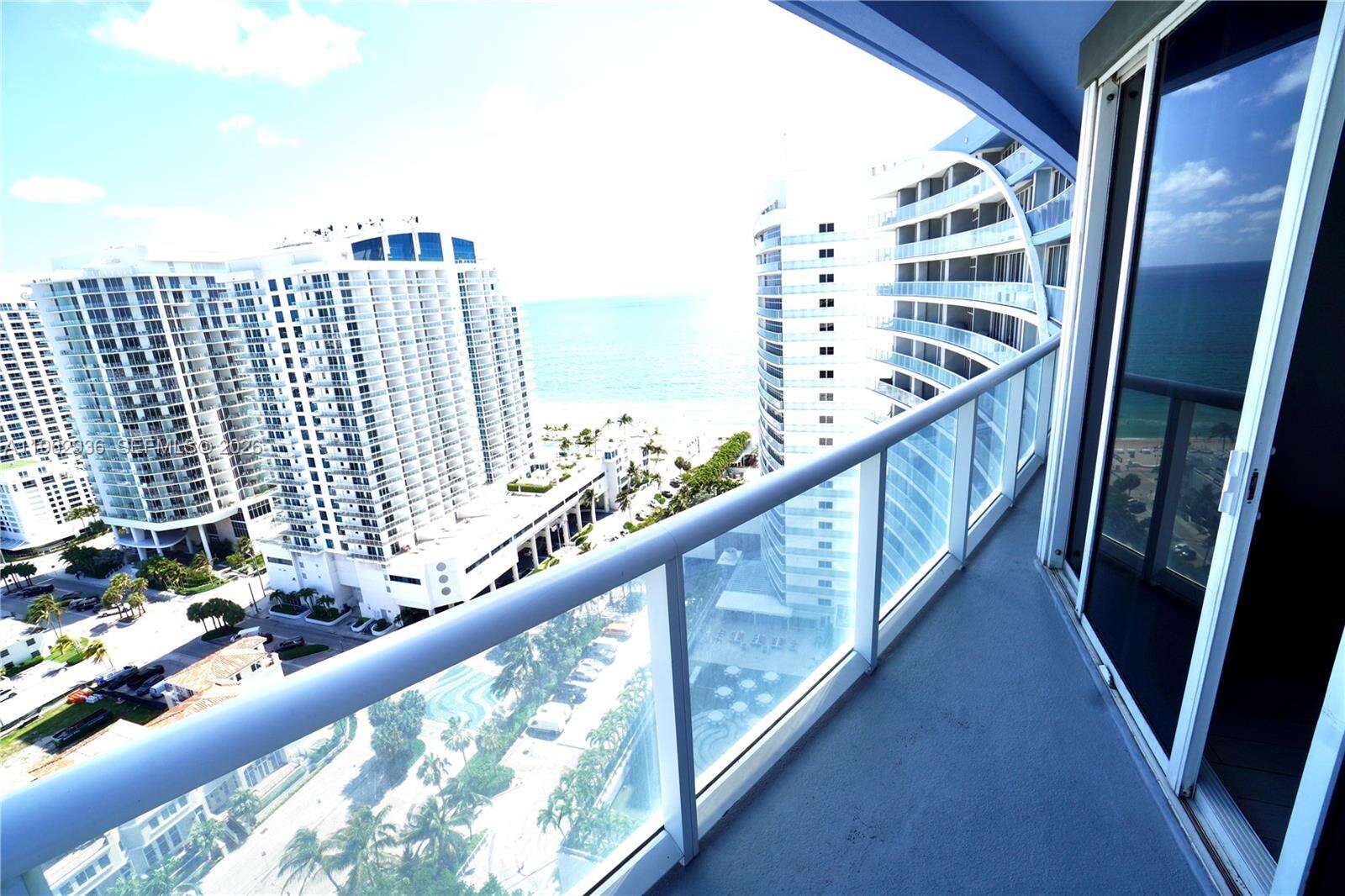 FORT LAUDERDALE RESIDENCES - 3101 Bayshore Dr, Fort Lauderdale, FL 33304 | Picture 7