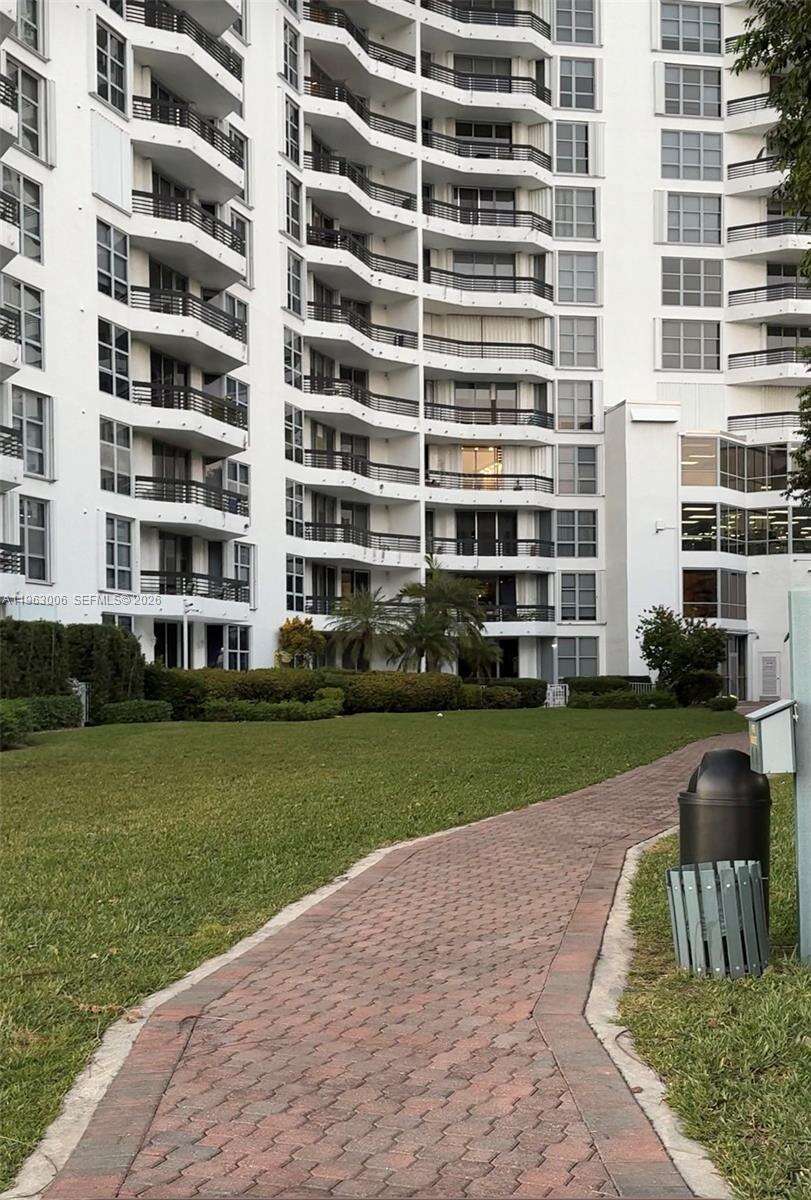 Mystic Pointe Tower 500 at Aventura, FL 33180 - For Sale photo 23