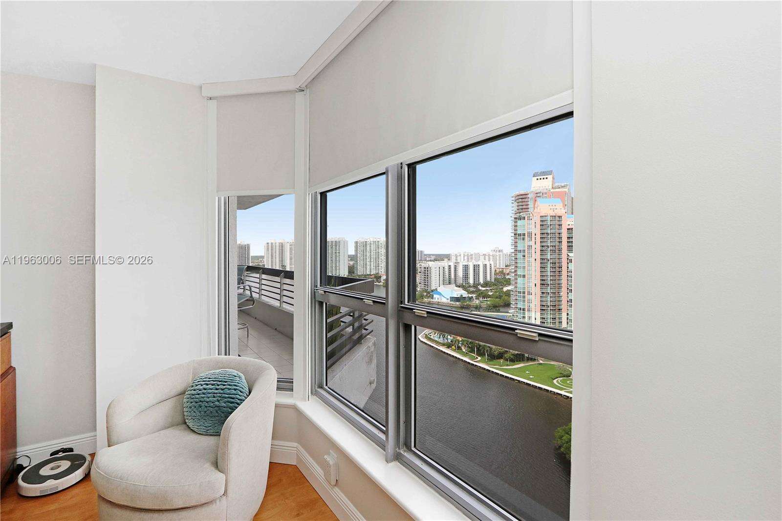 Mystic Pointe Tower 500 at Aventura, FL 33180 - For Sale photo 5