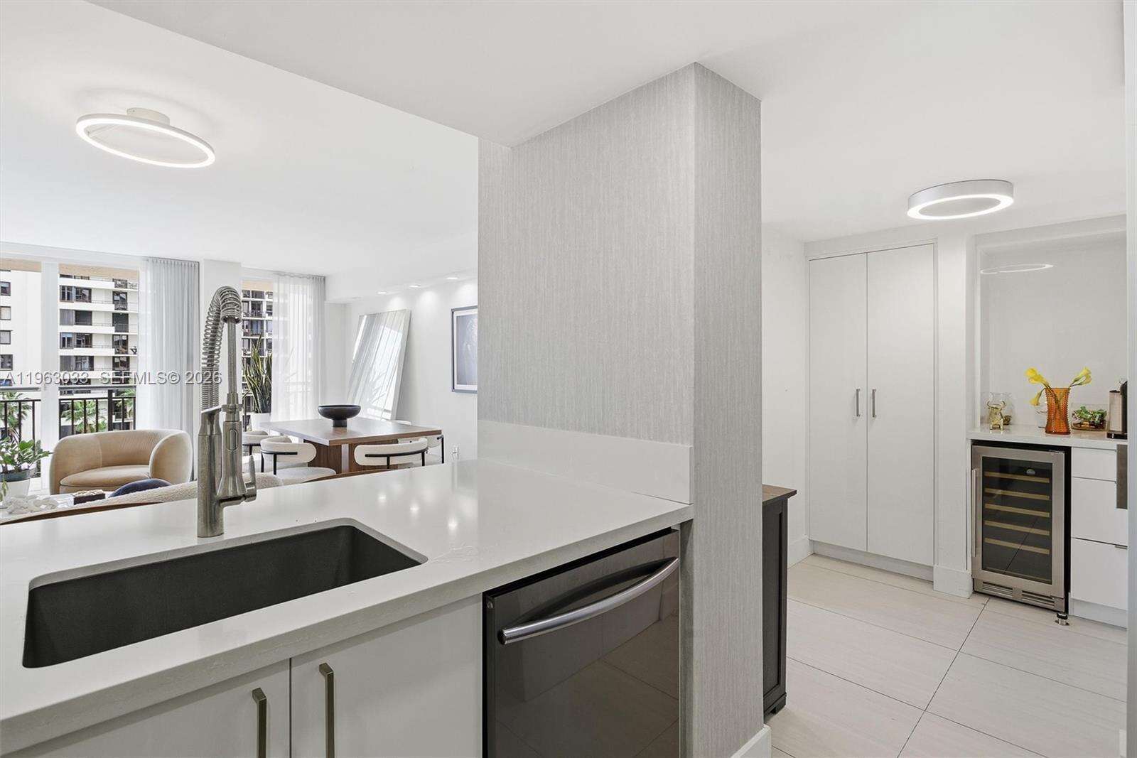 Brickell Key 2 at 540 Brickell Key Dr, Miami, FL 33131 - For Sale photo 13