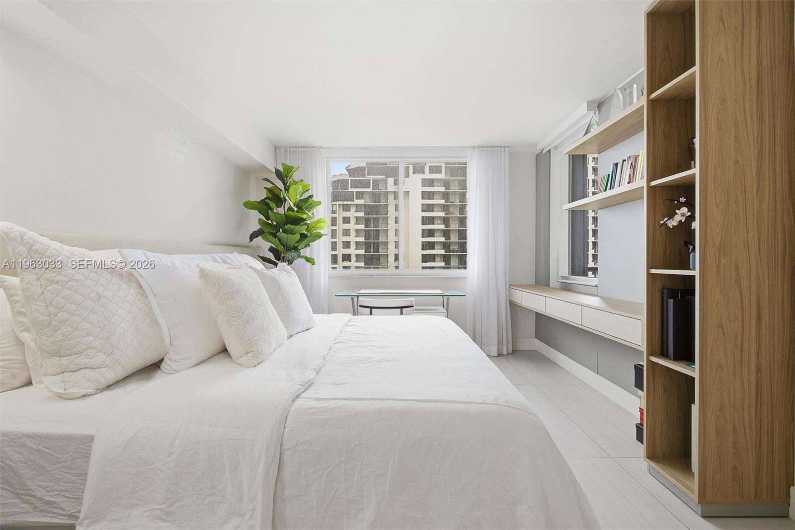 Brickell Key 2 at 540 Brickell Key Dr, Miami, FL 33131 - For Sale photo 18