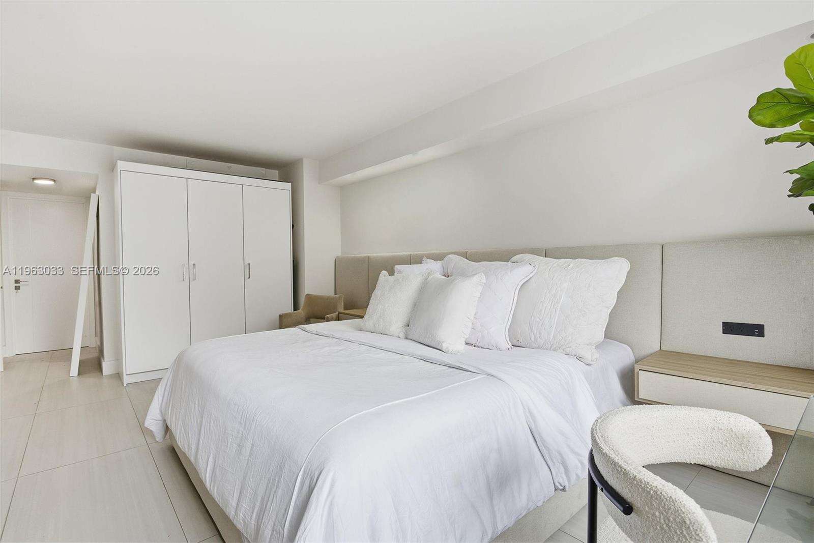 Brickell Key 2 at 540 Brickell Key Dr, Miami, FL 33131 - For Sale photo 19