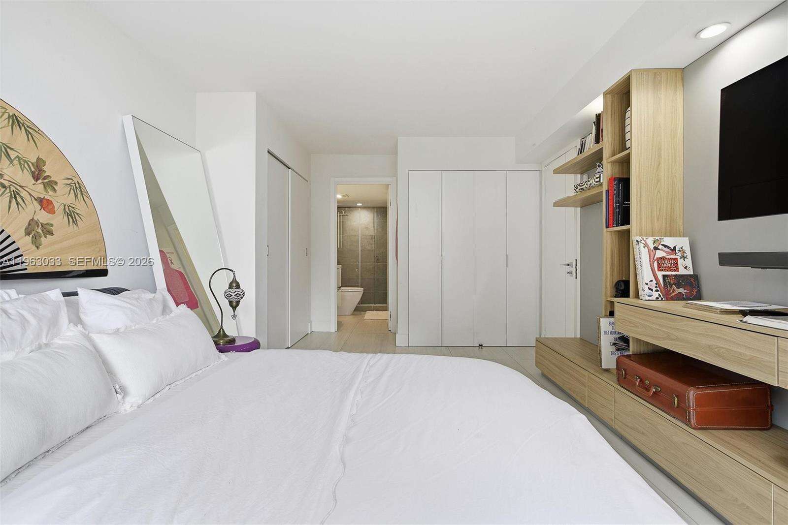 Brickell Key 2 at 540 Brickell Key Dr, Miami, FL 33131 - For Sale photo 25