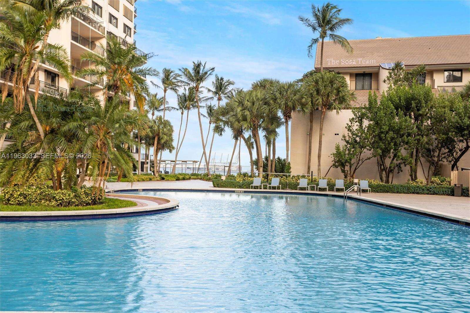 Brickell Key 2 at 540 Brickell Key Dr, Miami, FL 33131 - For Sale photo 37