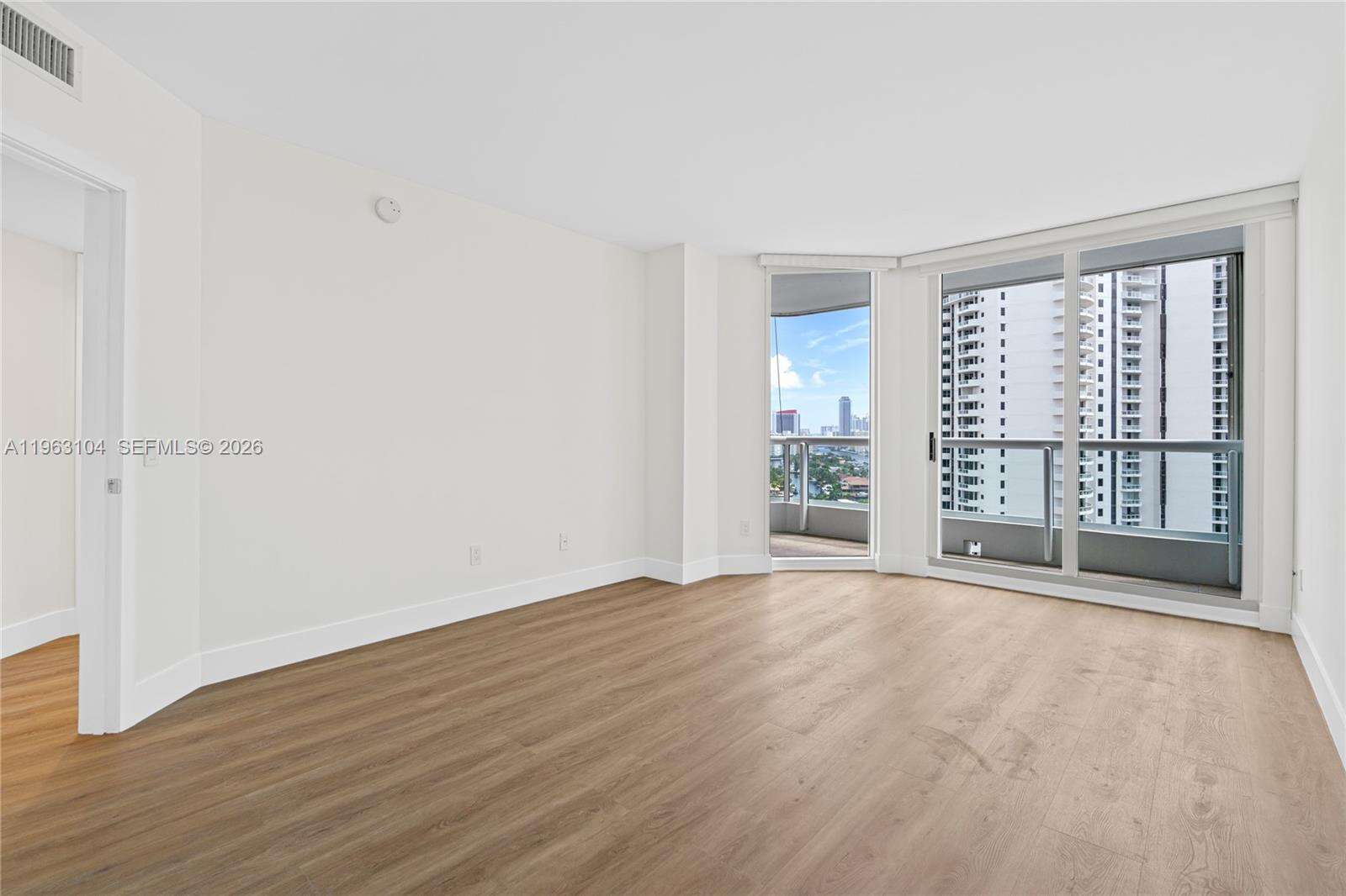 South Tower At The Point at 21055 Yacht Club Dr, Aventura, FL 33180 - For Sale photo 13