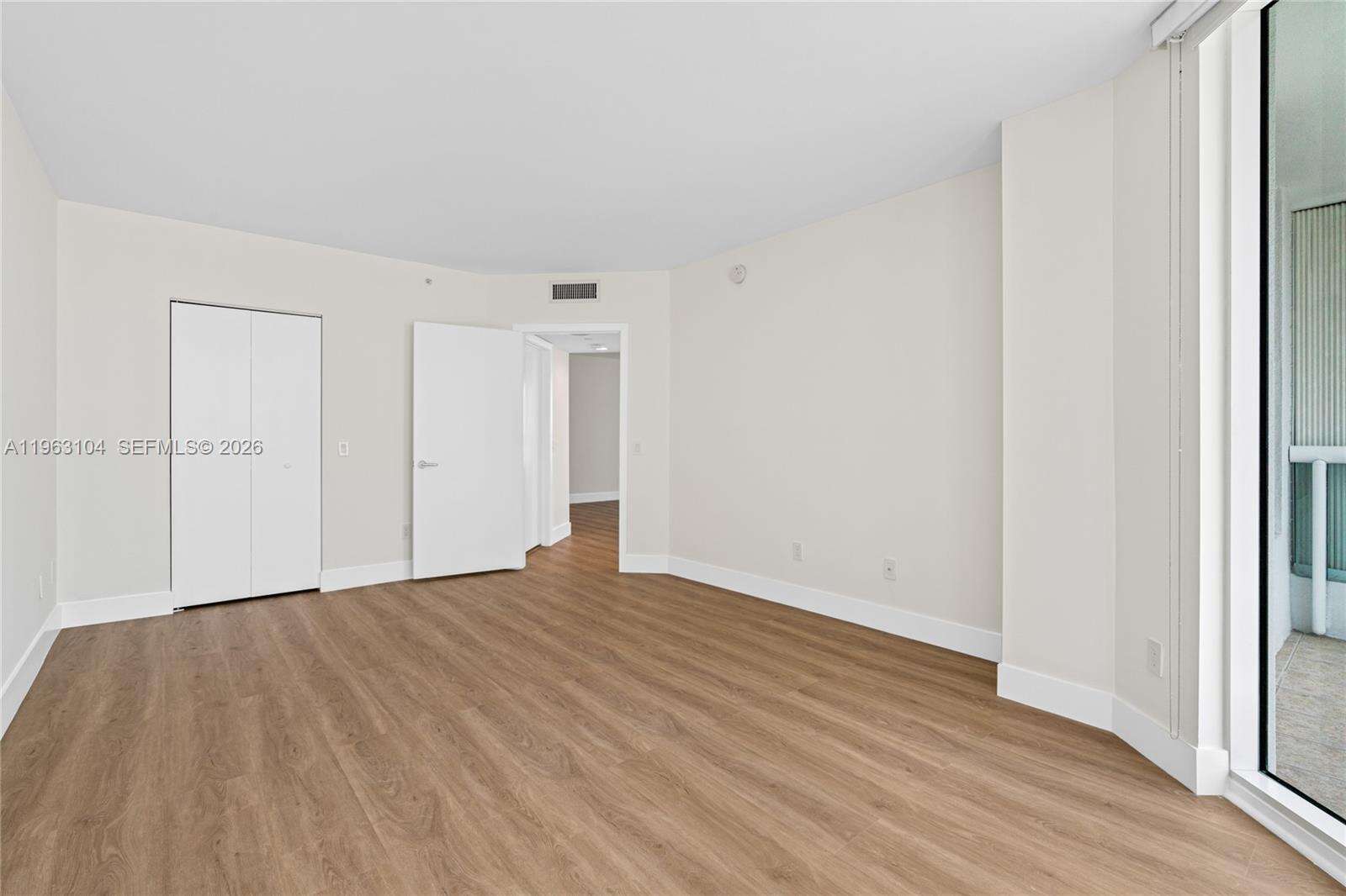 South Tower At The Point at 21055 Yacht Club Dr, Aventura, FL 33180 - For Sale photo 14