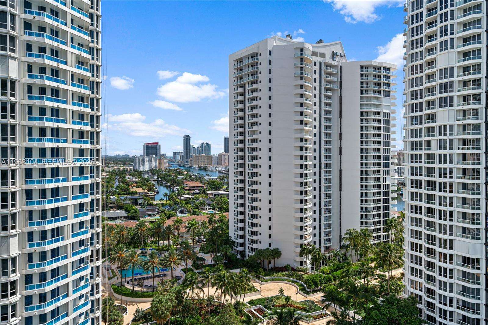 South Tower At The Point at 21055 Yacht Club Dr, Aventura, FL 33180 - For Sale photo 32
