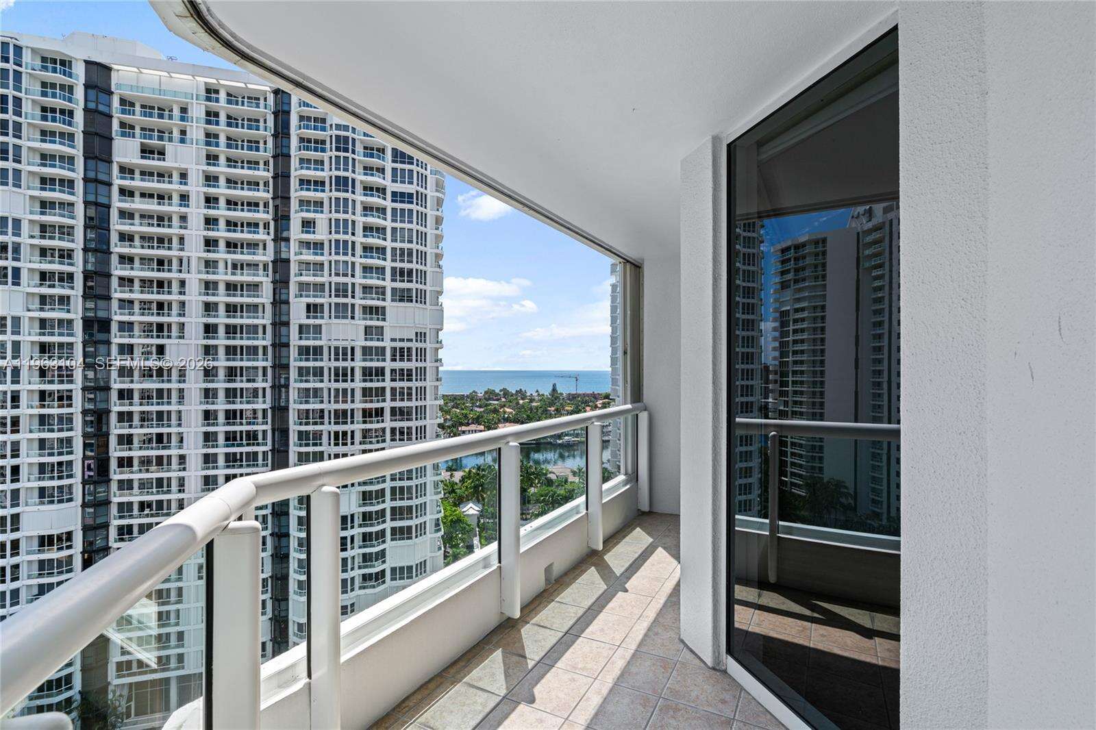 South Tower At The Point at 21055 Yacht Club Dr, Aventura, FL 33180 - For Sale photo 34