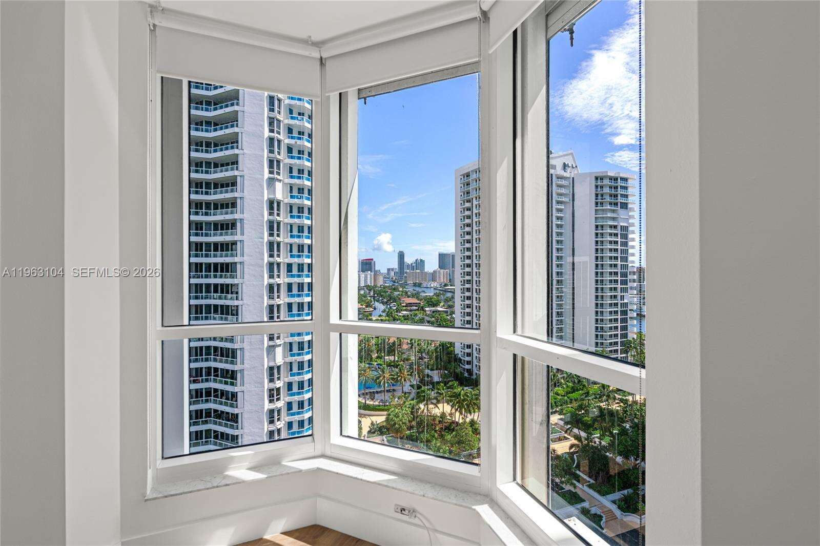 South Tower At The Point at 21055 Yacht Club Dr, Aventura, FL 33180 - For Sale photo 37