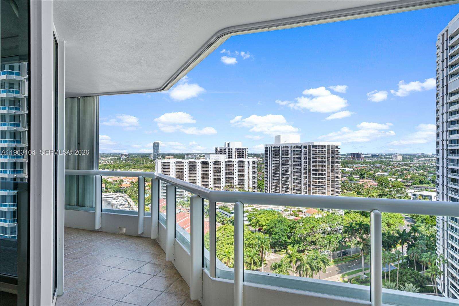 South Tower At The Point at 21055 Yacht Club Dr, Aventura, FL 33180 - For Sale photo 44