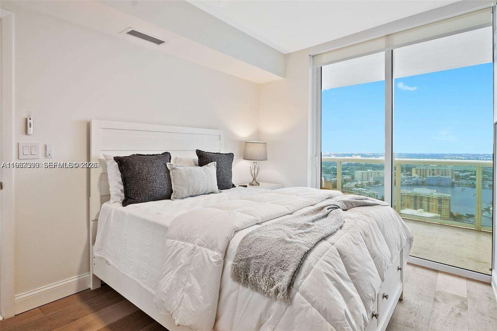 BEACH CLUB THREE - 1800 Ocean Dr, Hallandale Beach, FL 33009 | Picture 17