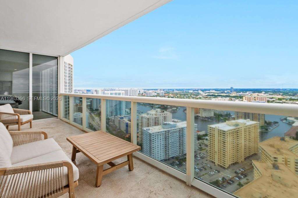 BEACH CLUB THREE - 1800 Ocean Dr, Hallandale Beach, FL 33009 | Picture 7