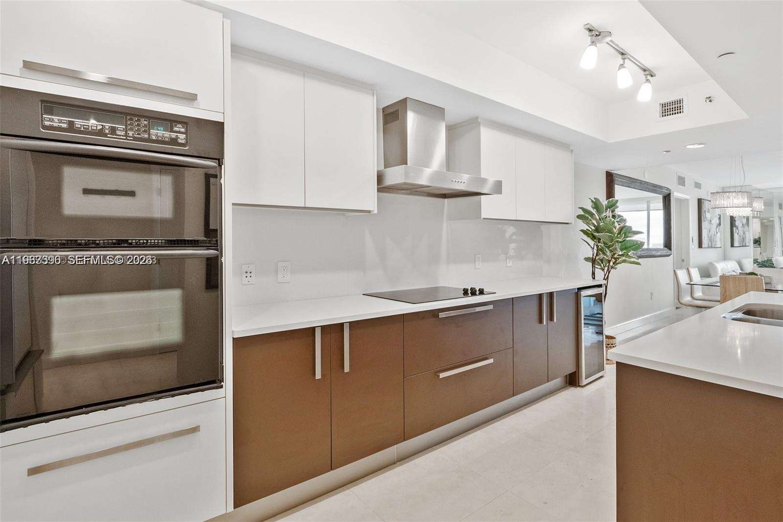 BEACH CLUB THREE - 1800 Ocean Dr, Hallandale Beach, FL 33009 | Picture 10