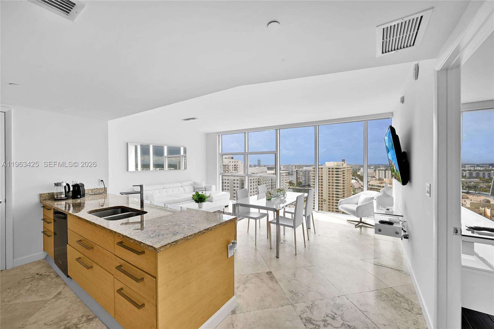 The Beach Club Two at 1830 Ocean Dr, Hallandale Beach, FL 33009 - For Sale photo 11