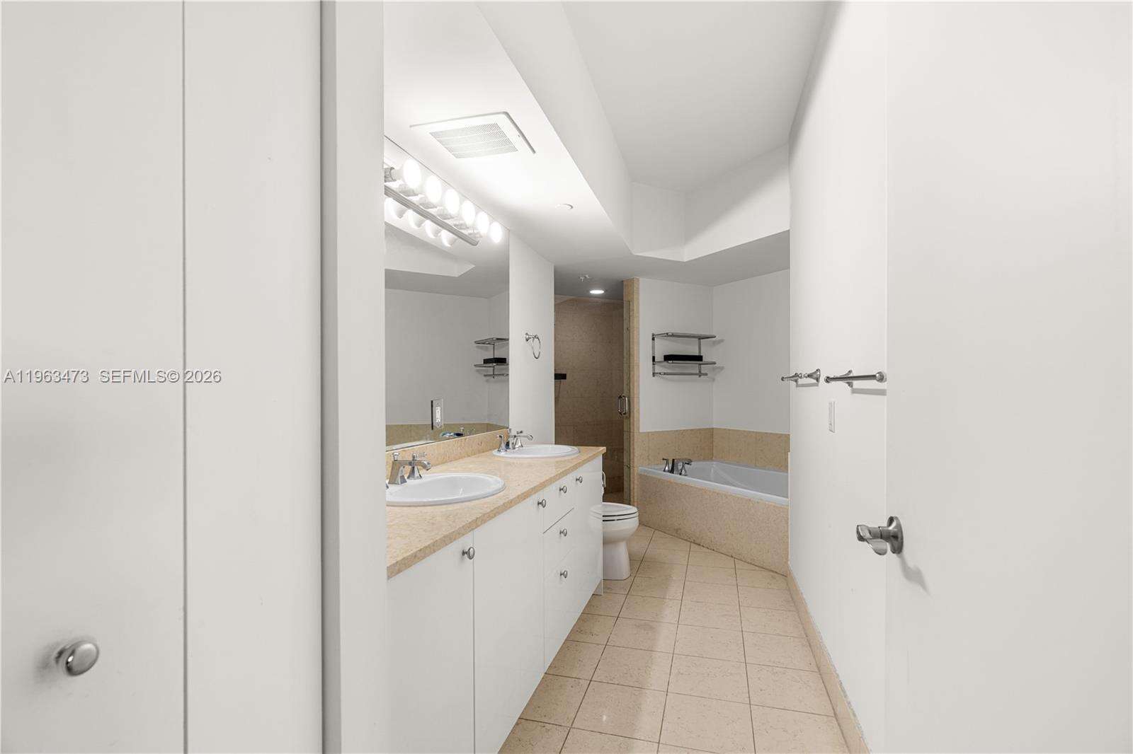 Turnberry Village North at 20000 Country Club Dr, Aventura, FL 33180 - For Sale photo 25