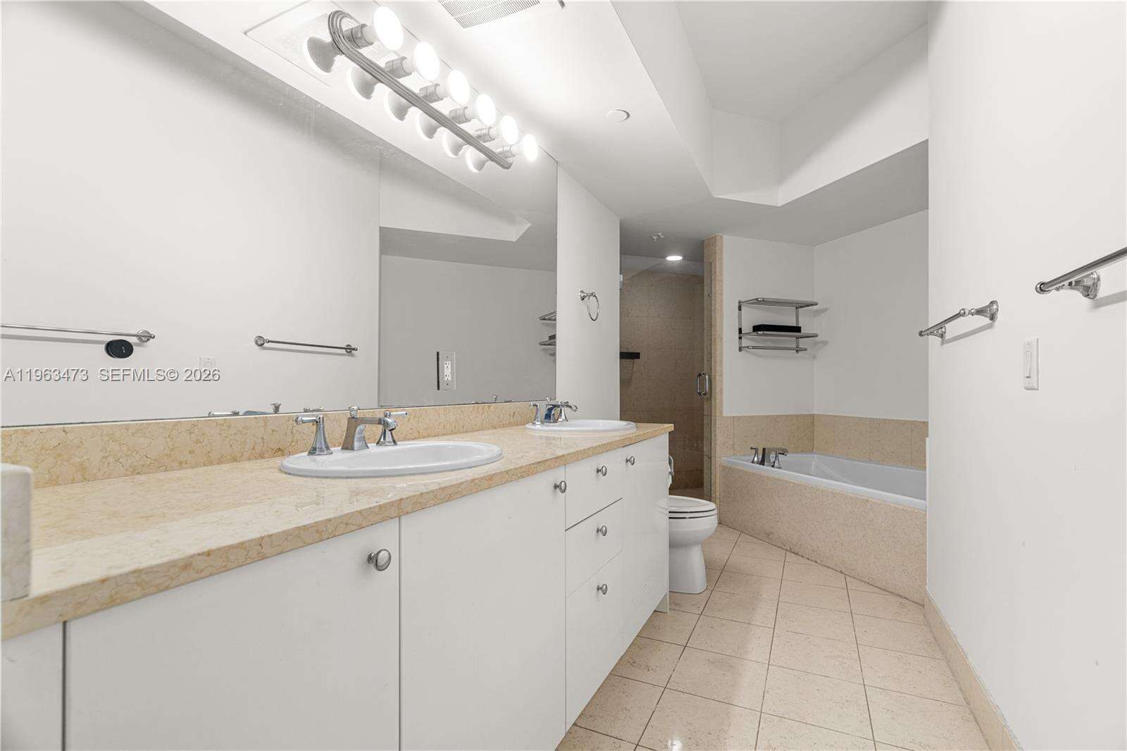 Turnberry Village North at 20000 Country Club Dr, Aventura, FL 33180 - For Sale photo 26