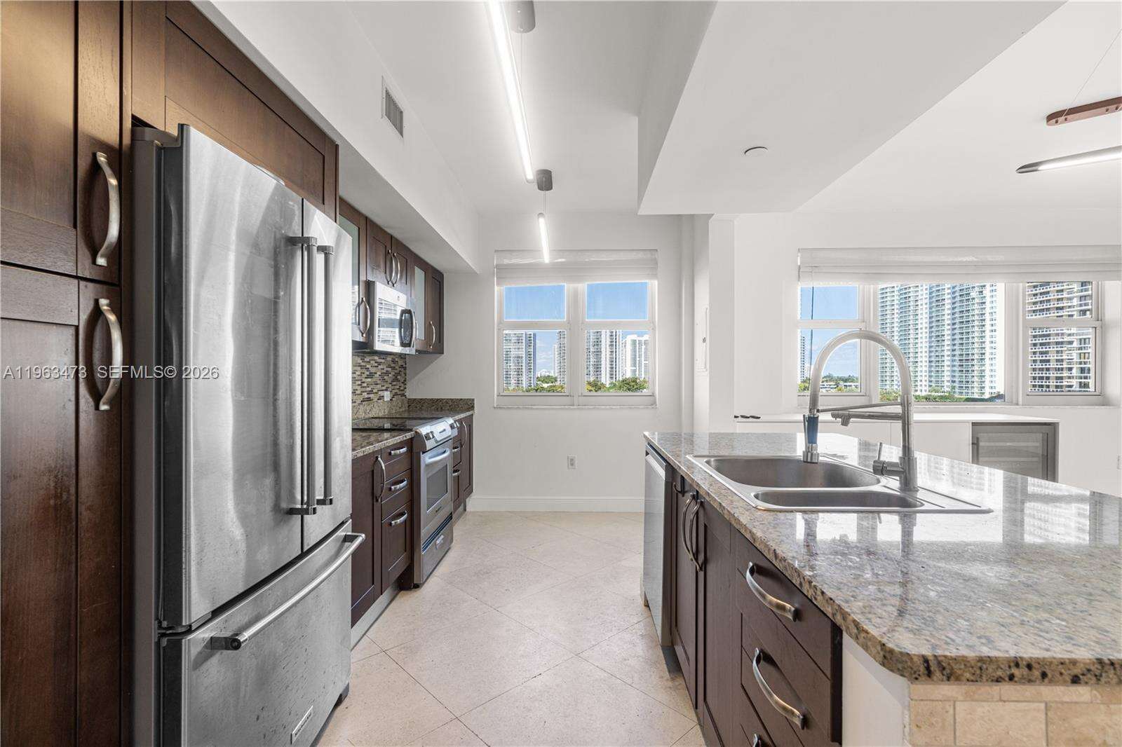 Turnberry Village North at 20000 Country Club Dr, Aventura, FL 33180 - For Sale photo 5