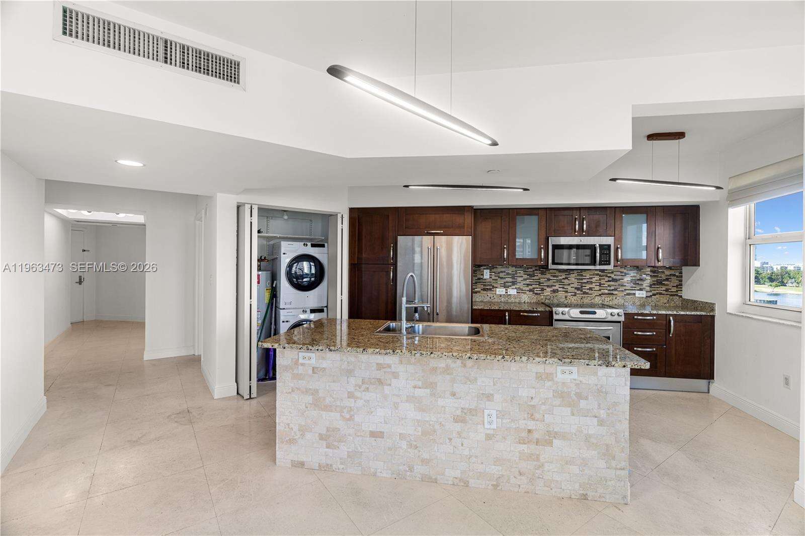 Turnberry Village North at 20000 Country Club Dr, Aventura, FL 33180 - For Sale photo 7