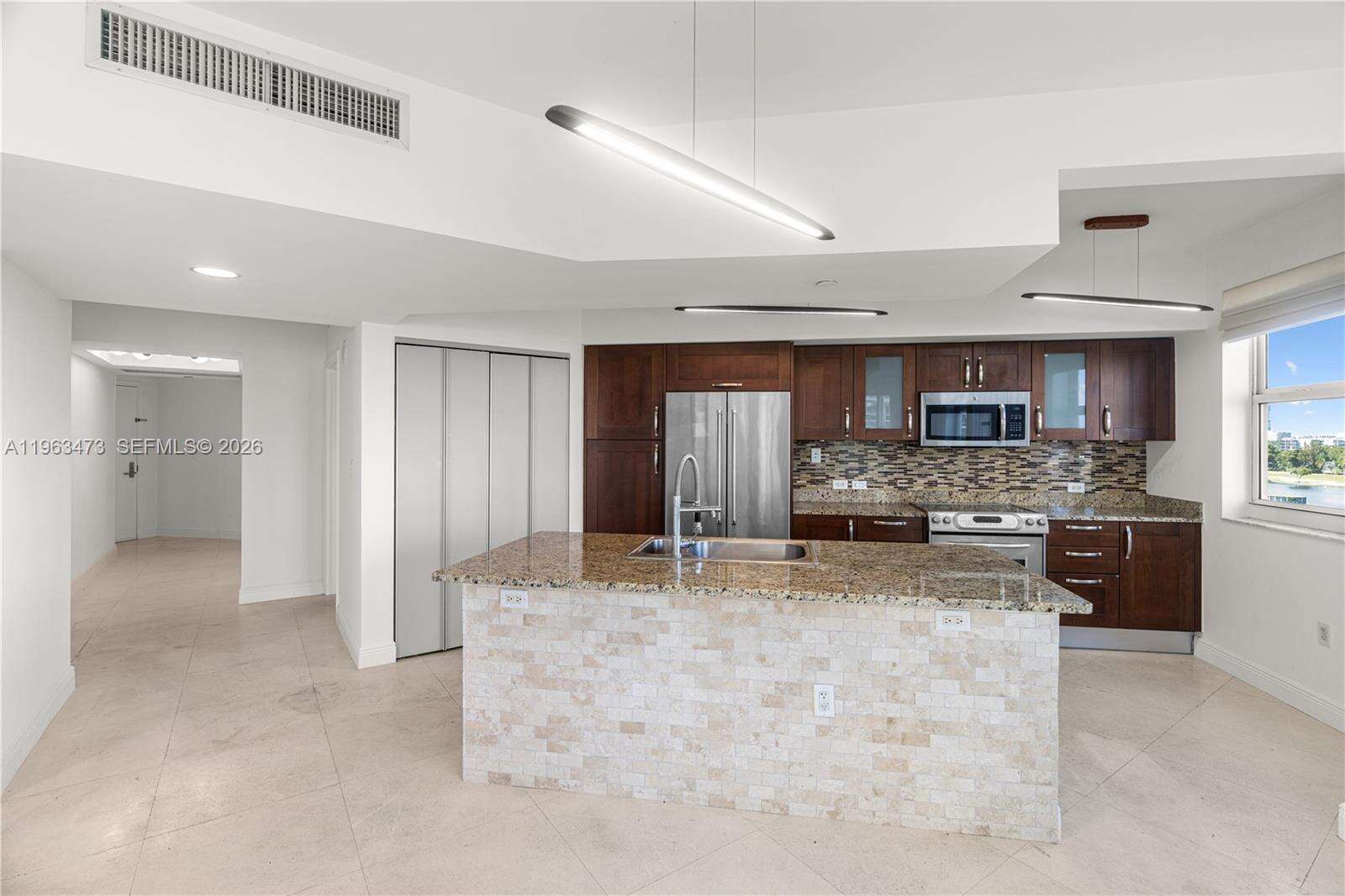 Turnberry Village North at 20000 Country Club Dr, Aventura, FL 33180 - For Sale photo 8