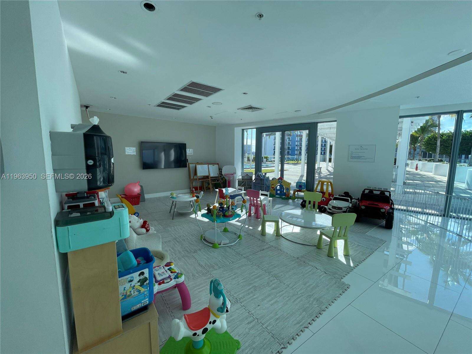 Blue at 601 36 St, Miami, FL 33137 - For Sale photo 32