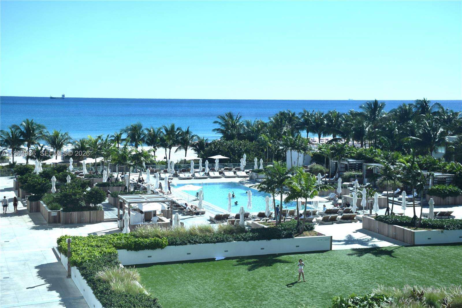 Roney Palace at 2301 Collins Ave, Miami Beach, FL 33139 - For Sale photo 3
