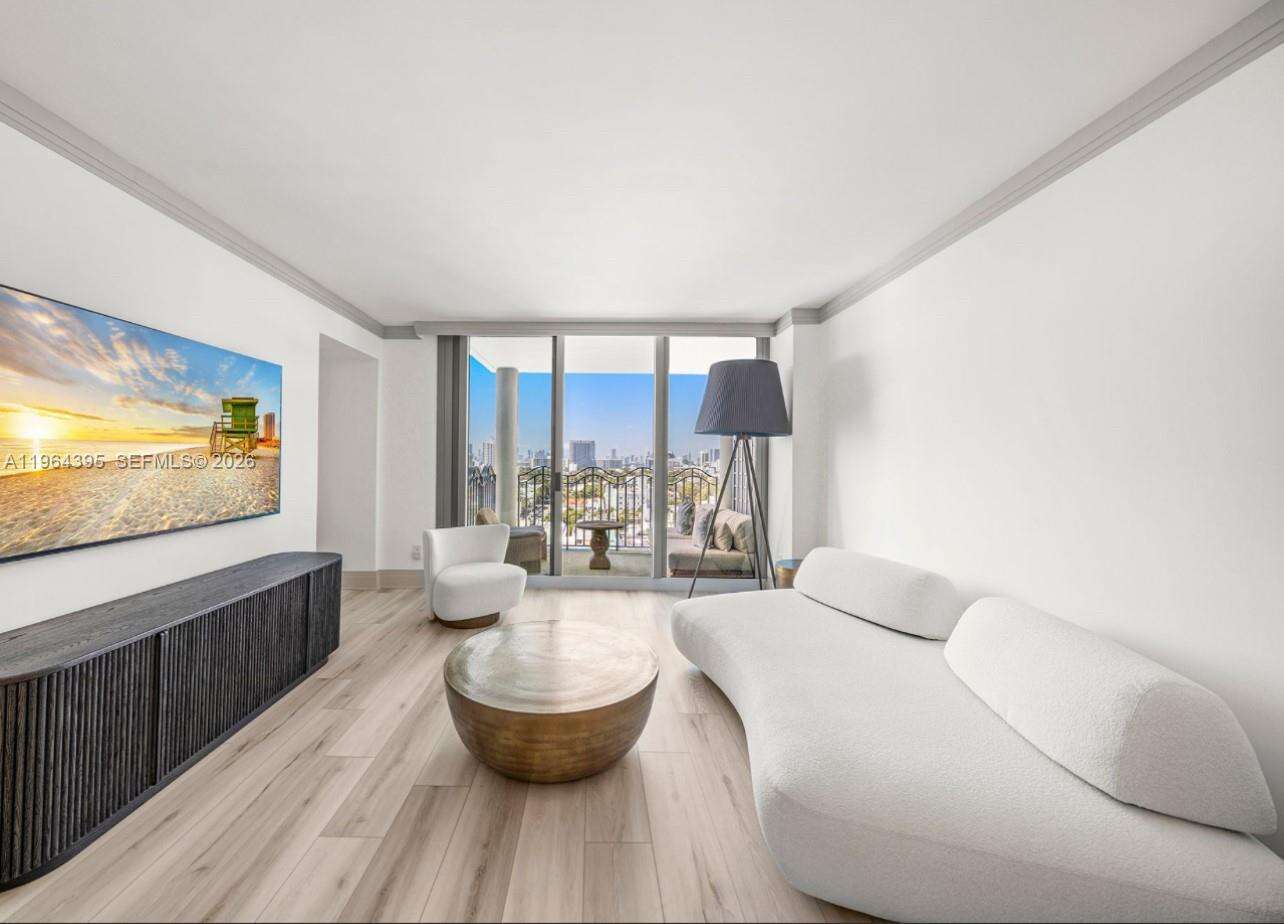 1500 OCEAN DRIVE - 1500 Ocean Dr, Miami Beach, FL 33139 | Picture 4