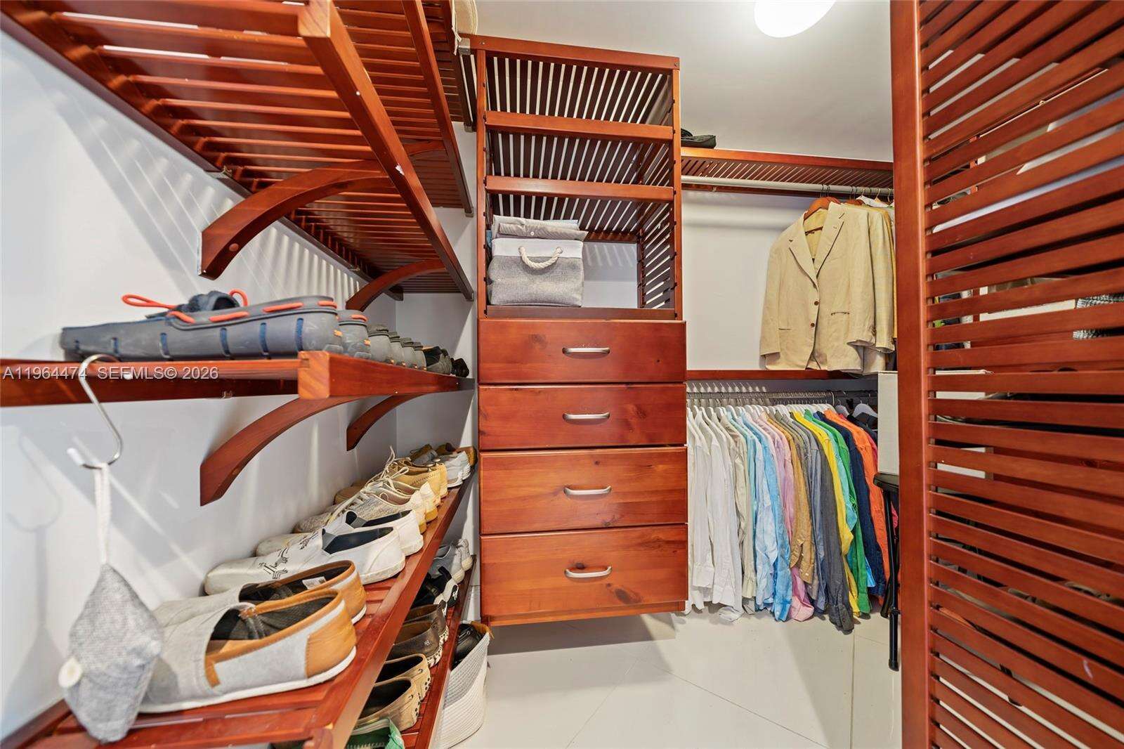 BEACH CLUB THREE - 1800 Ocean Dr, Hallandale Beach, FL 33009 | Picture 18