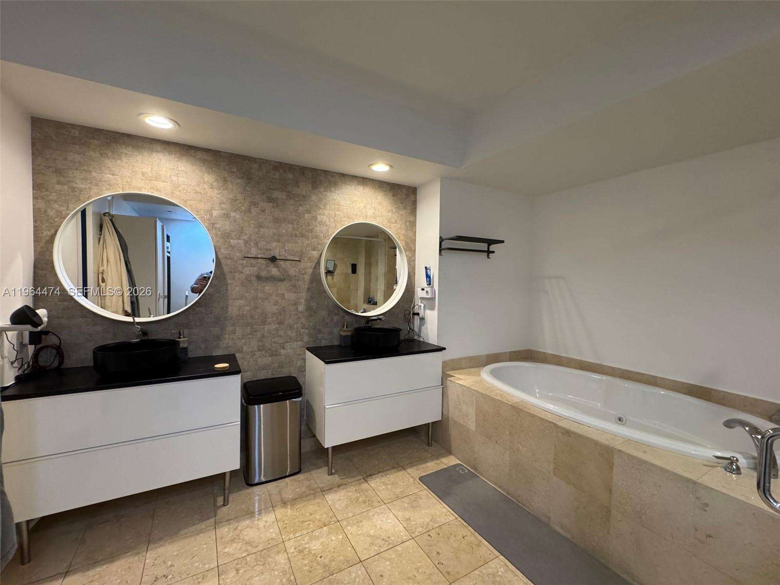 BEACH CLUB THREE - 1800 Ocean Dr, Hallandale Beach, FL 33009 | Picture 19