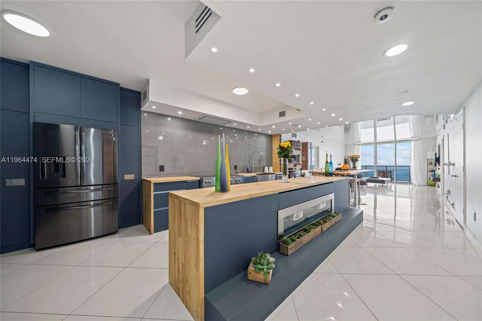 BEACH CLUB THREE - 1800 Ocean Dr, Hallandale Beach, FL 33009 | Picture 5