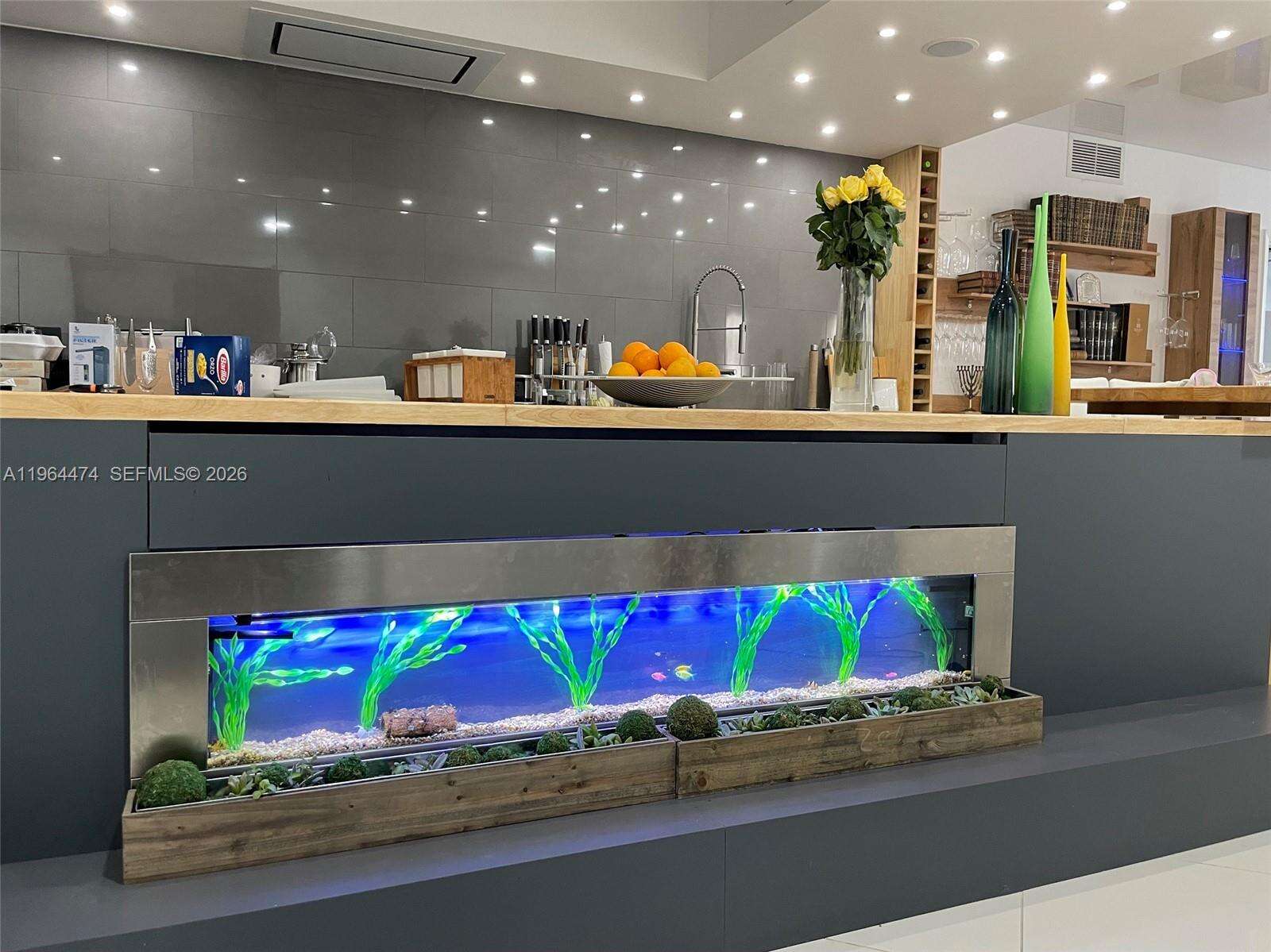 BEACH CLUB THREE - 1800 Ocean Dr, Hallandale Beach, FL 33009 | Picture 10