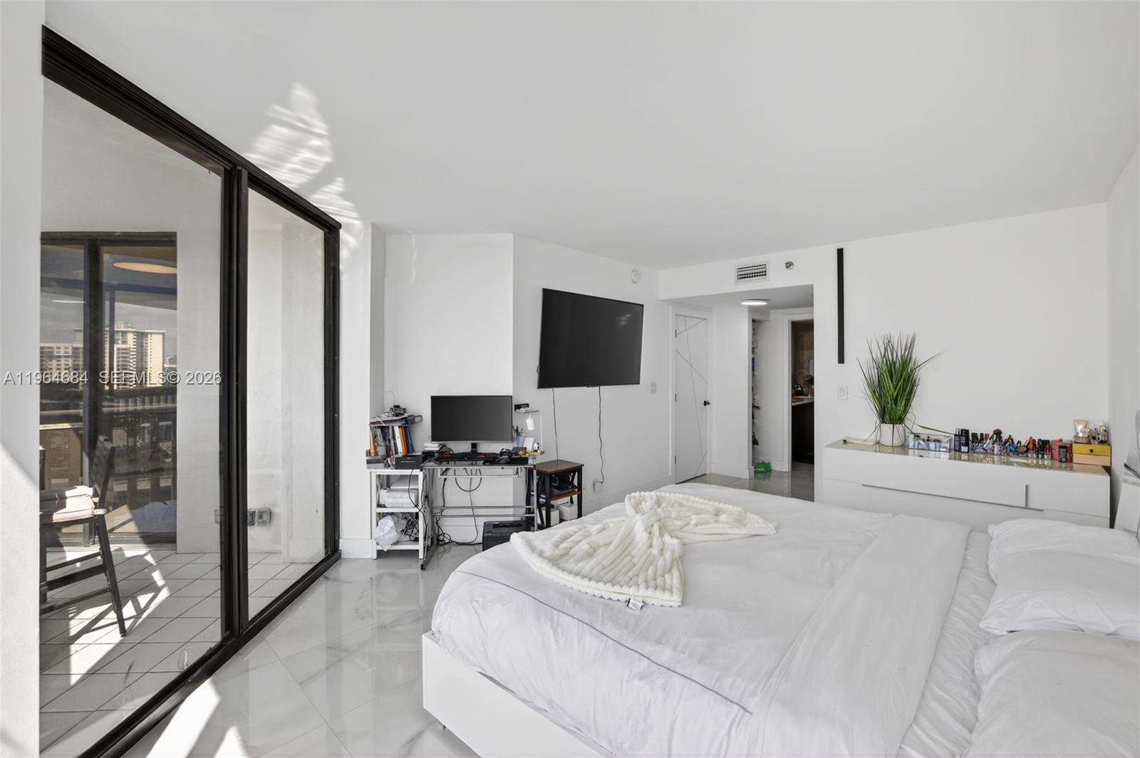1000 Williams Island at 1000 Island Blvd, Aventura, FL 33160 - For Sale photo 25
