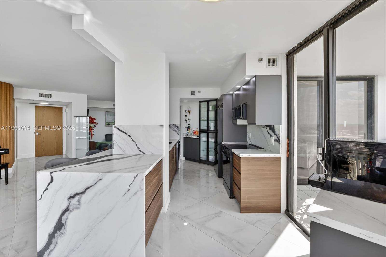 1000 Williams Island at 1000 Island Blvd, Aventura, FL 33160 - For Sale photo 6