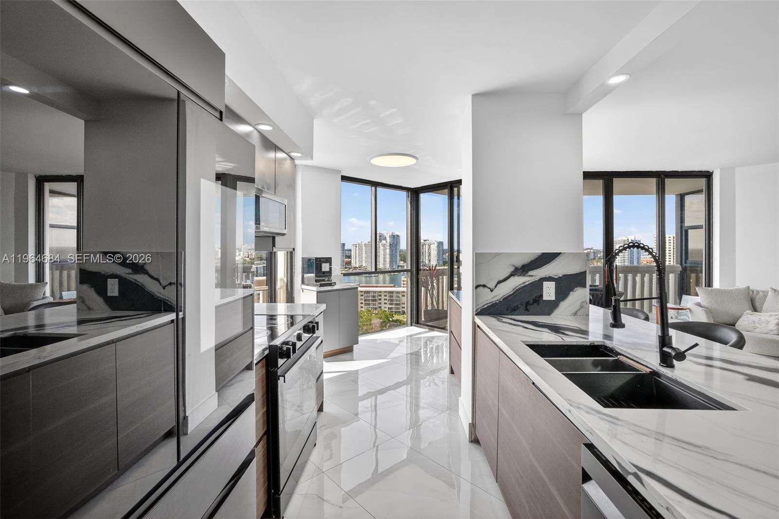 1000 Williams Island at 1000 Island Blvd, Aventura, FL 33160 - For Sale photo 8