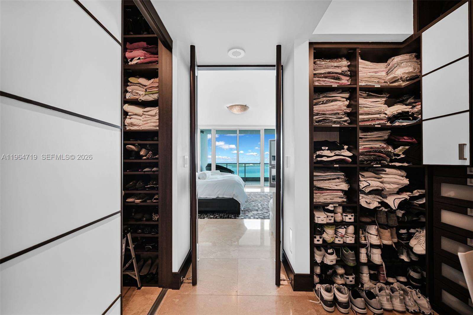 JADE RESIDENCES AT BRICKELL BAY - 1331 Brickell Bay Dr, Miami, FL 33131 | Picture 17