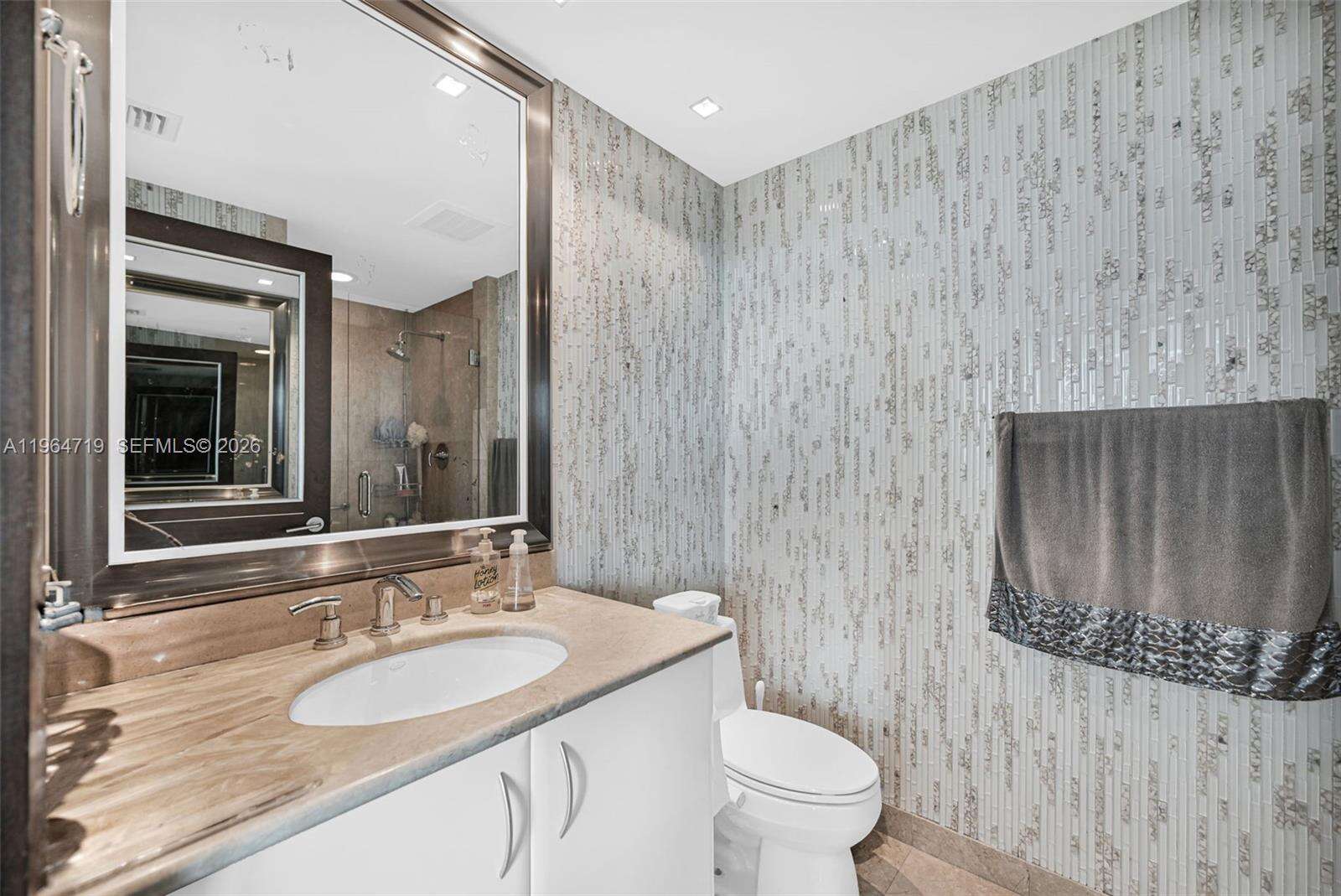 JADE RESIDENCES AT BRICKELL BAY - 1331 Brickell Bay Dr, Miami, FL 33131 | Picture 25