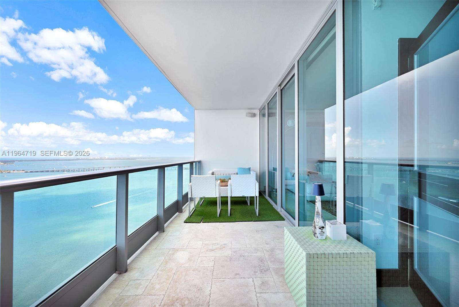 JADE RESIDENCES AT BRICKELL BAY - 1331 Brickell Bay Dr, Miami, FL 33131 | Picture 4