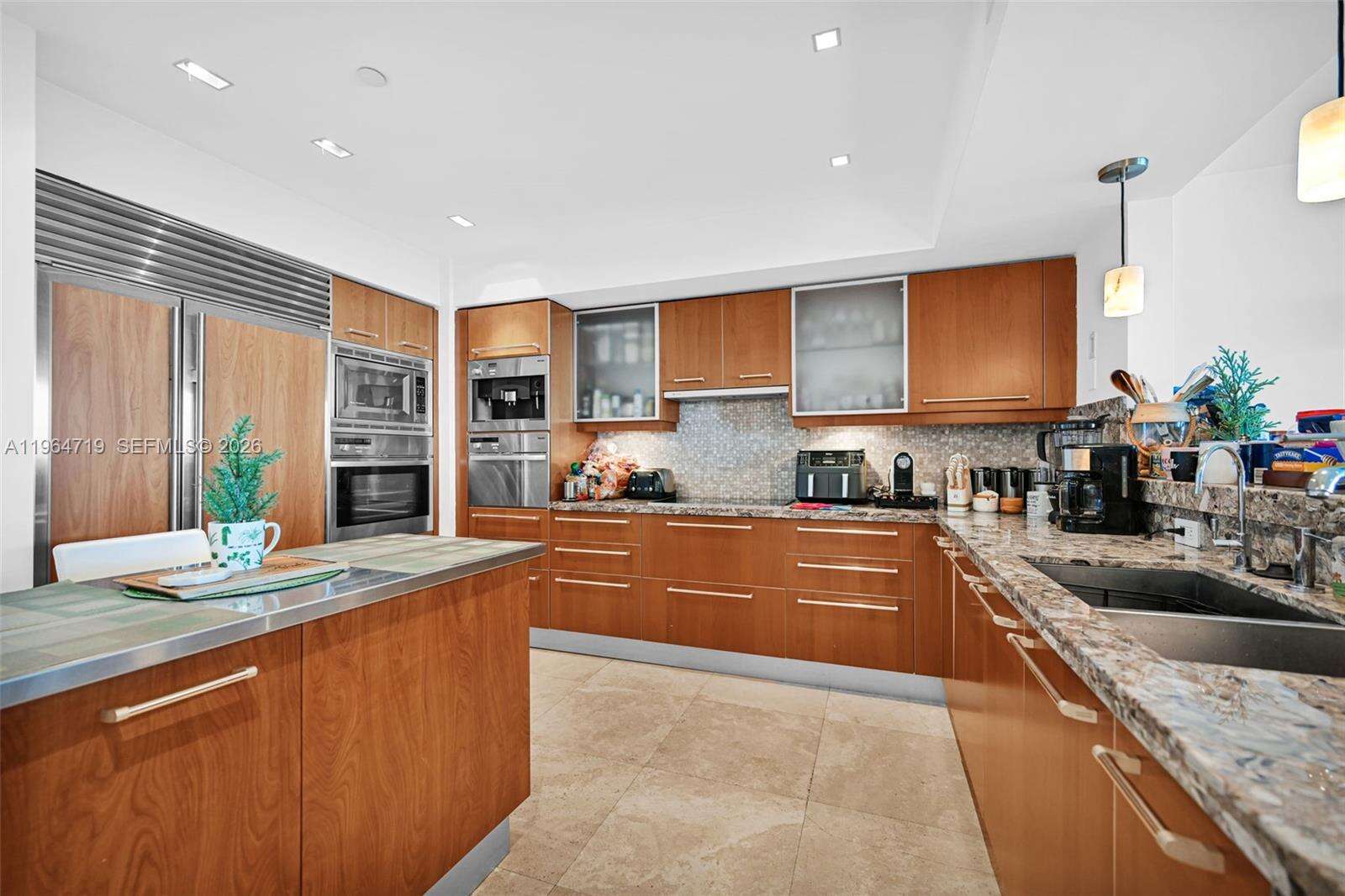 JADE RESIDENCES AT BRICKELL BAY - 1331 Brickell Bay Dr, Miami, FL 33131 | Picture 37