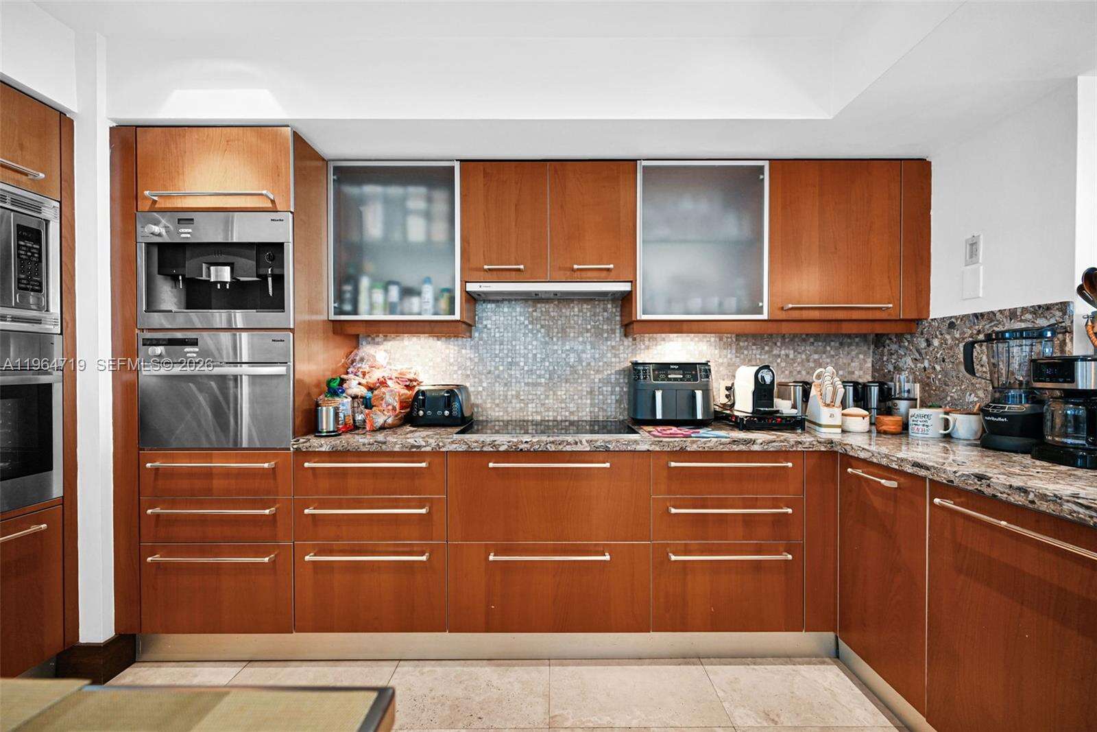 JADE RESIDENCES AT BRICKELL BAY - 1331 Brickell Bay Dr, Miami, FL 33131 | Picture 38