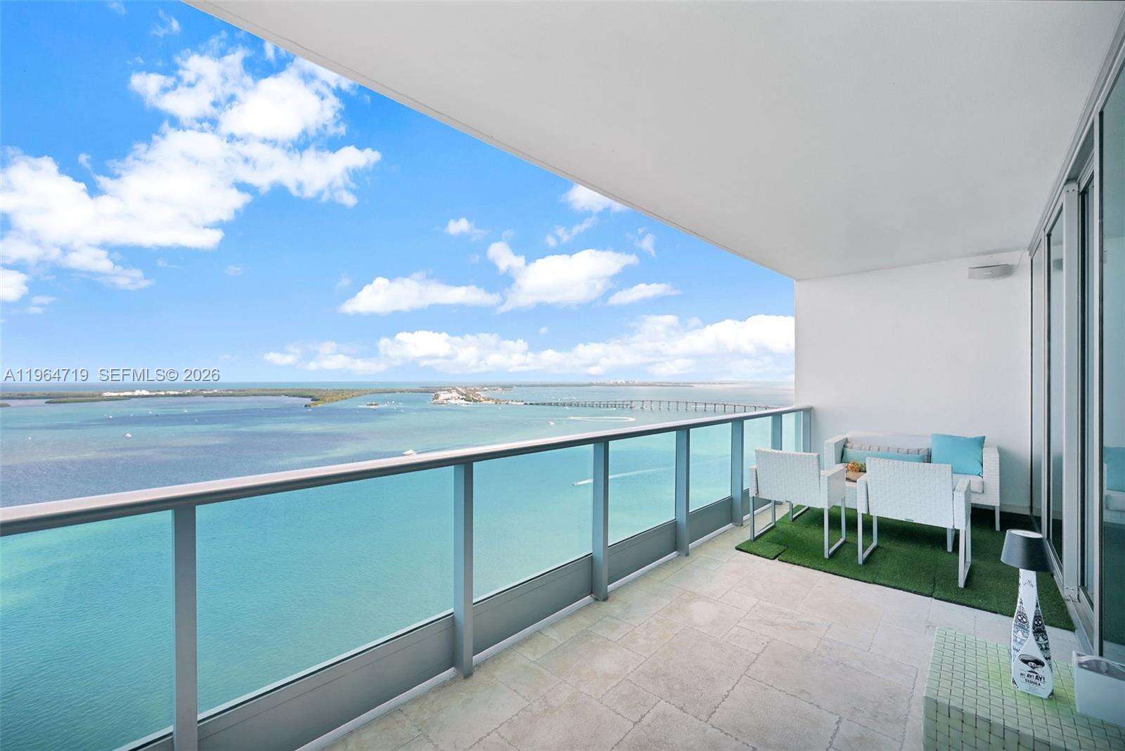 JADE RESIDENCES AT BRICKELL BAY - 1331 Brickell Bay Dr, Miami, FL 33131 | Picture 5