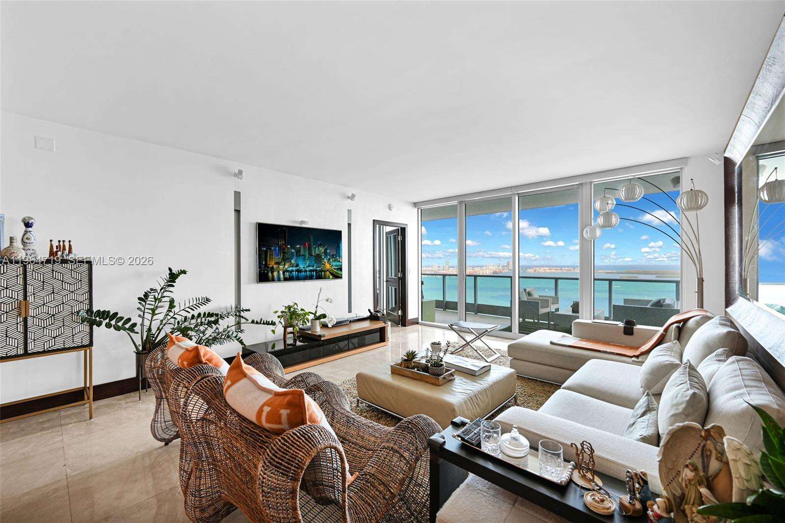 JADE RESIDENCES AT BRICKELL BAY - 1331 Brickell Bay Dr, Miami, FL 33131 | Picture 45